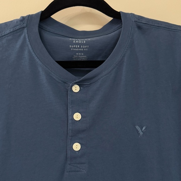 EUC AE long sleeve super soft slate blue men’s Henley size M - Picture 3 of 6